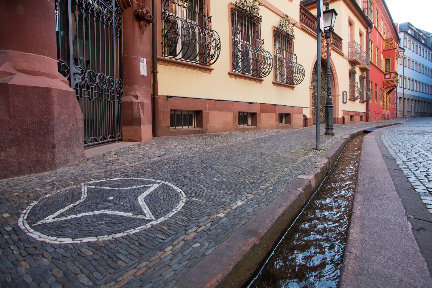 05 - Bächle in der Franziskanerstraße