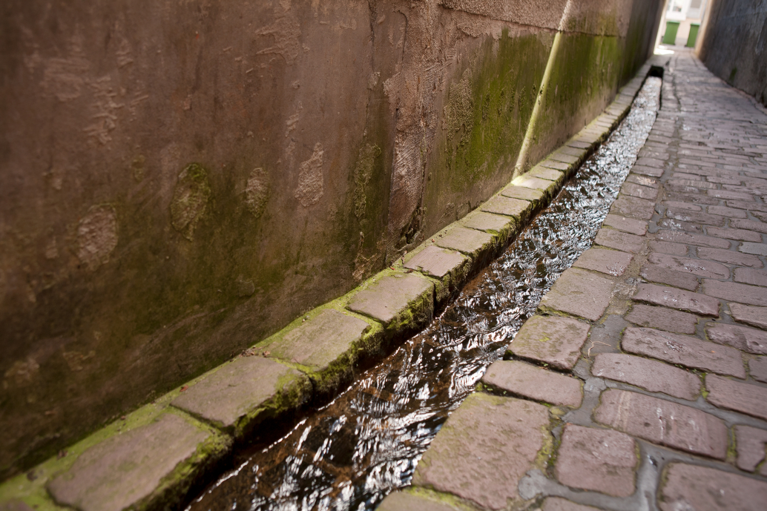 04 - Bächle in der Präsenzgasse