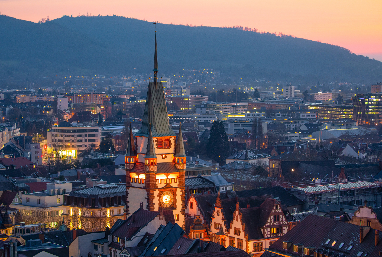 01 - Martinstor bei Nacht
