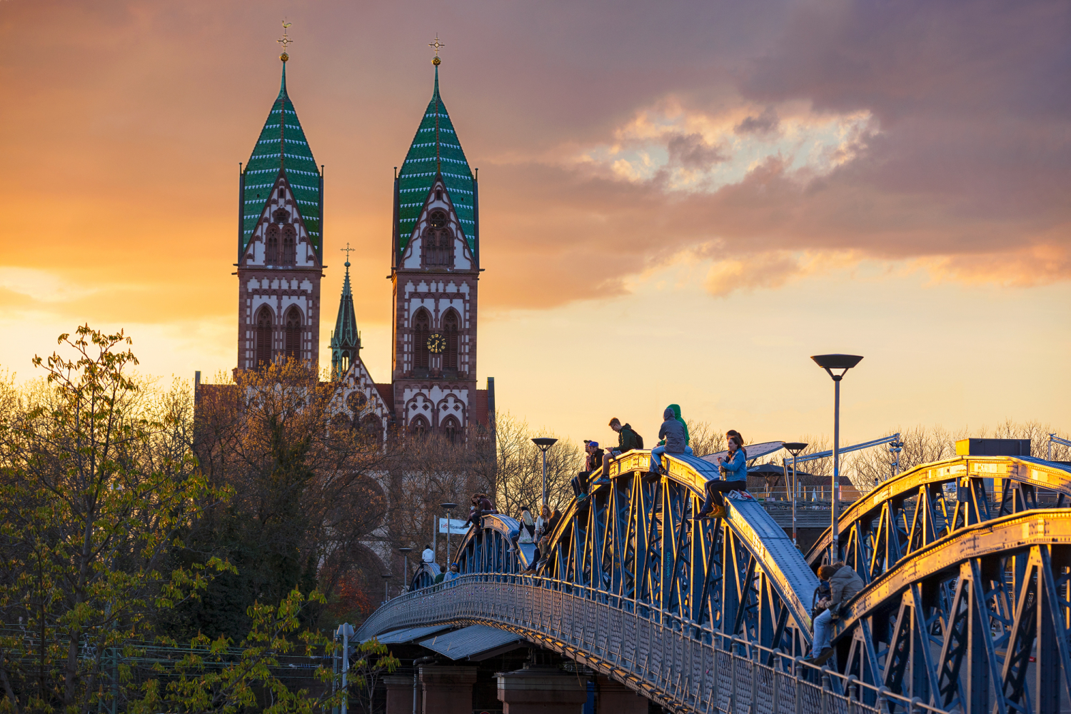 06 - Herz-Jesu-Kirche im Stadtteil Stühlinger