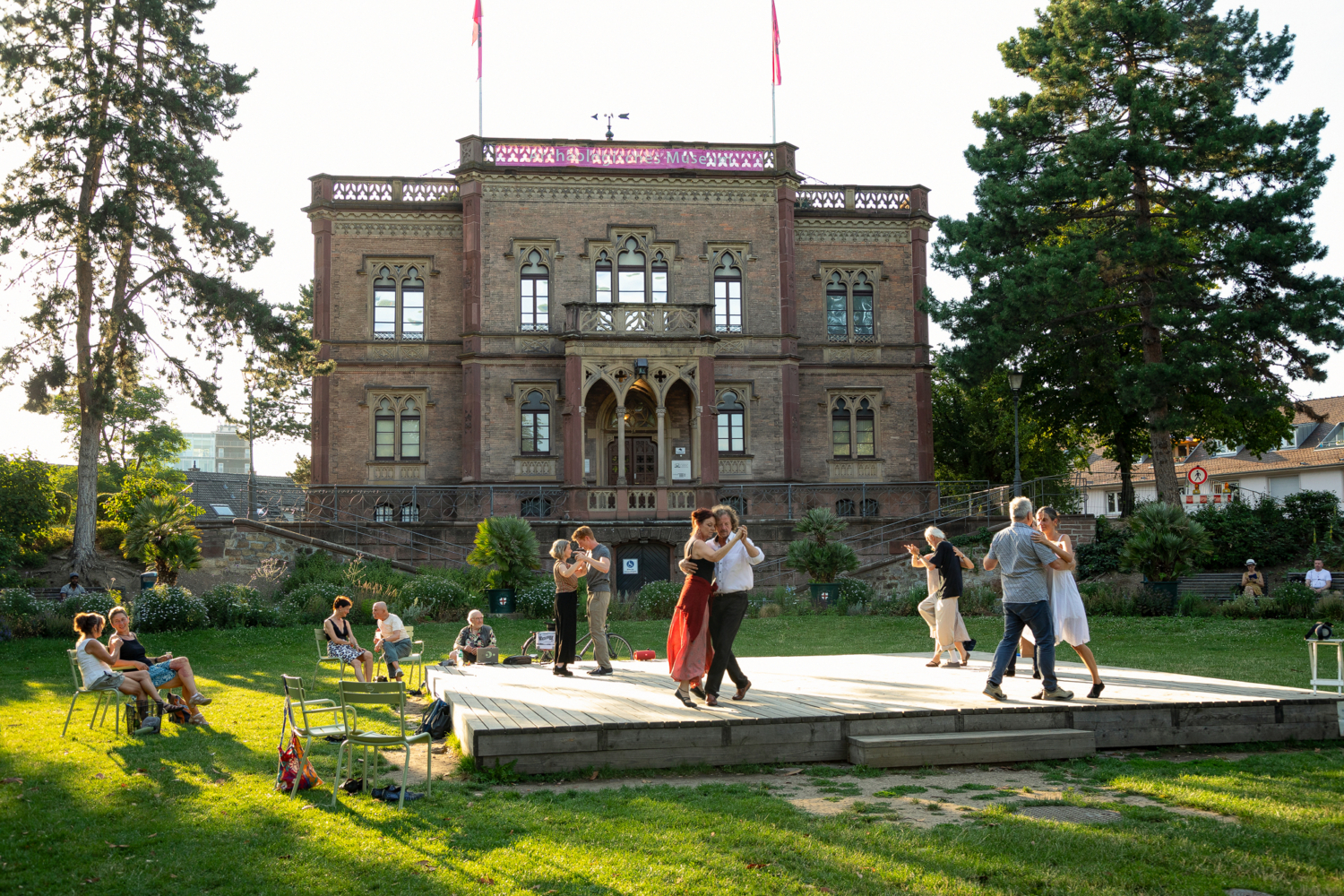 01 - Tango im Colombipark