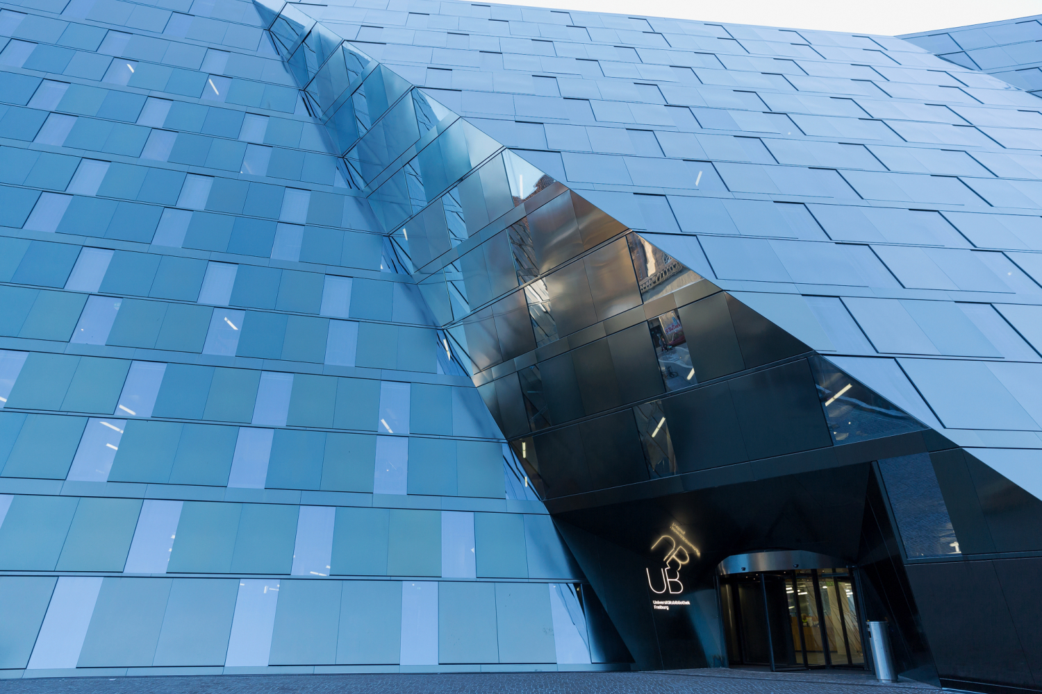 08 - Universitätsbibliothek