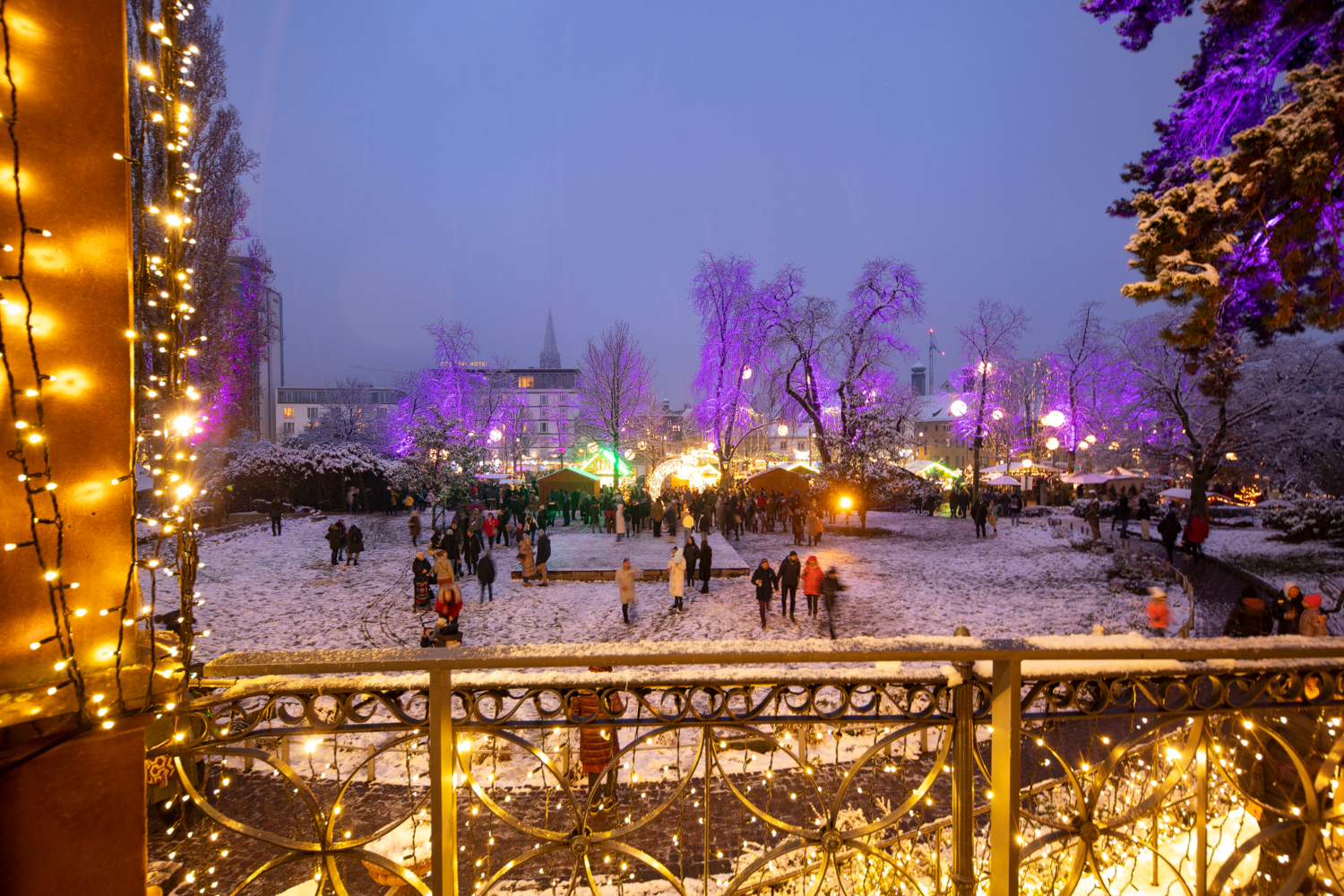 08 - Weihnachtsmarkt im Colombipark
