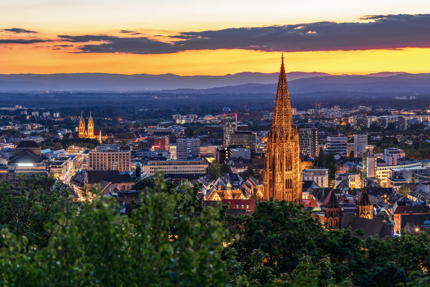 09 - Blick vom Schlossberg auf die beleuchtete Stadt
