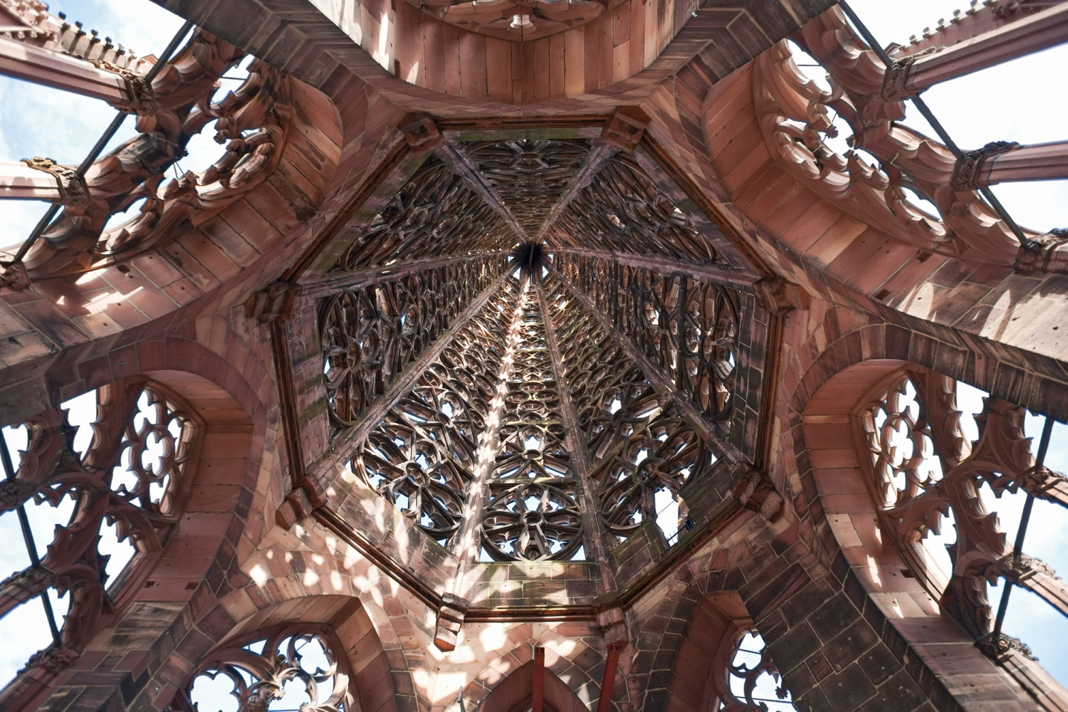 08 - Blick in den Turmhelm des Münsters