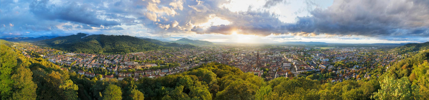 01-360 Grad-Panorama vom Schlossbergturm 