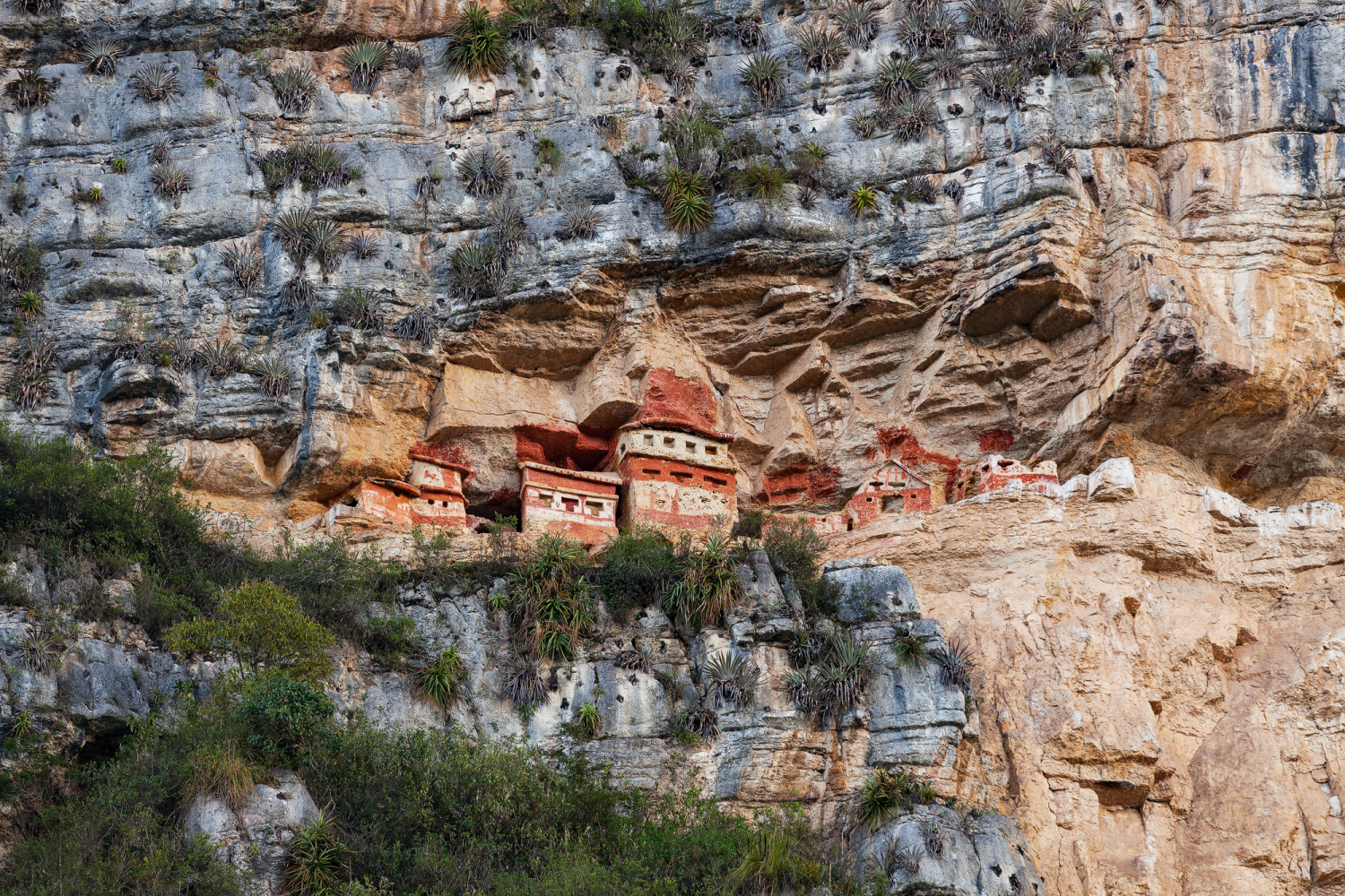 Grabbauten von Revash, Provinz Chachapoyas